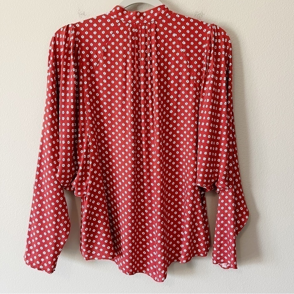 Joie Tangia Red Ikat Print Long Dolman Sleeve Blouse Size Medium Aztec - Picture 11 of 14